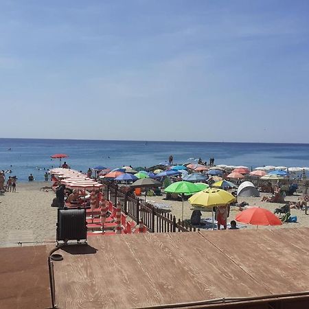 La Casa di Pepe Apartment Pietra Ligure Bagian luar foto